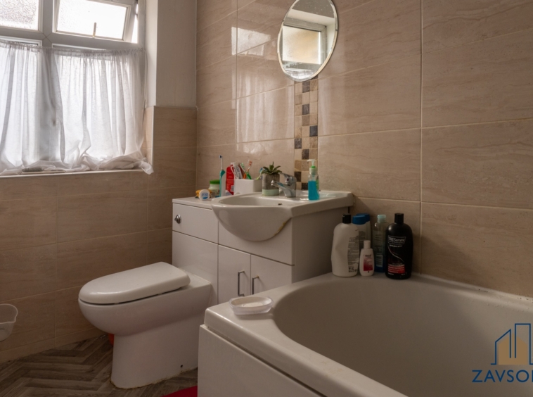 4 bed detached house for sale Zavsons Properties