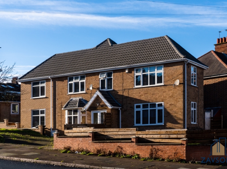 4 bed detached house for sale Zavsons Properties