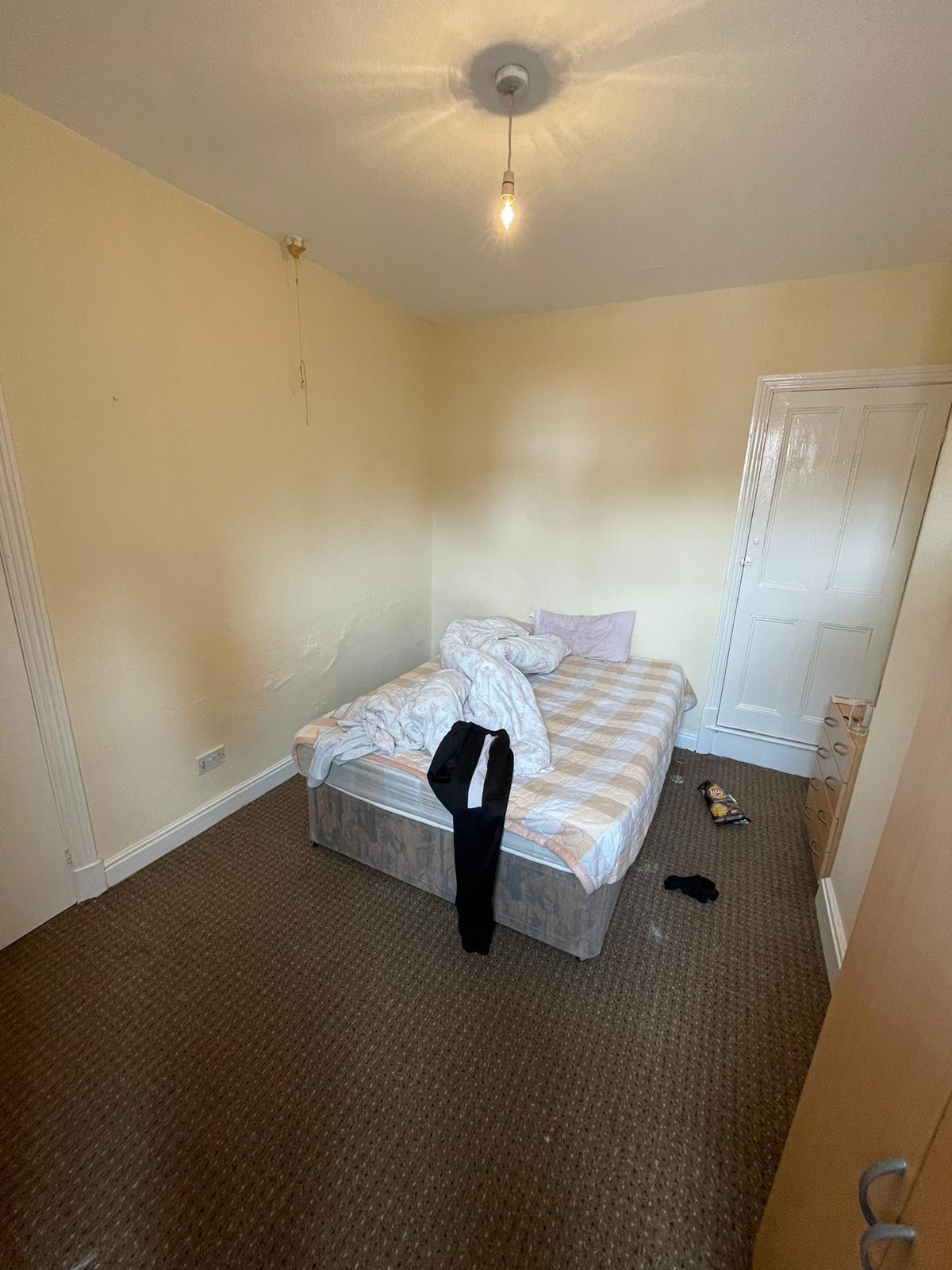 2 Bedroom Terraced House, Dronfield Street Zavsons Properties