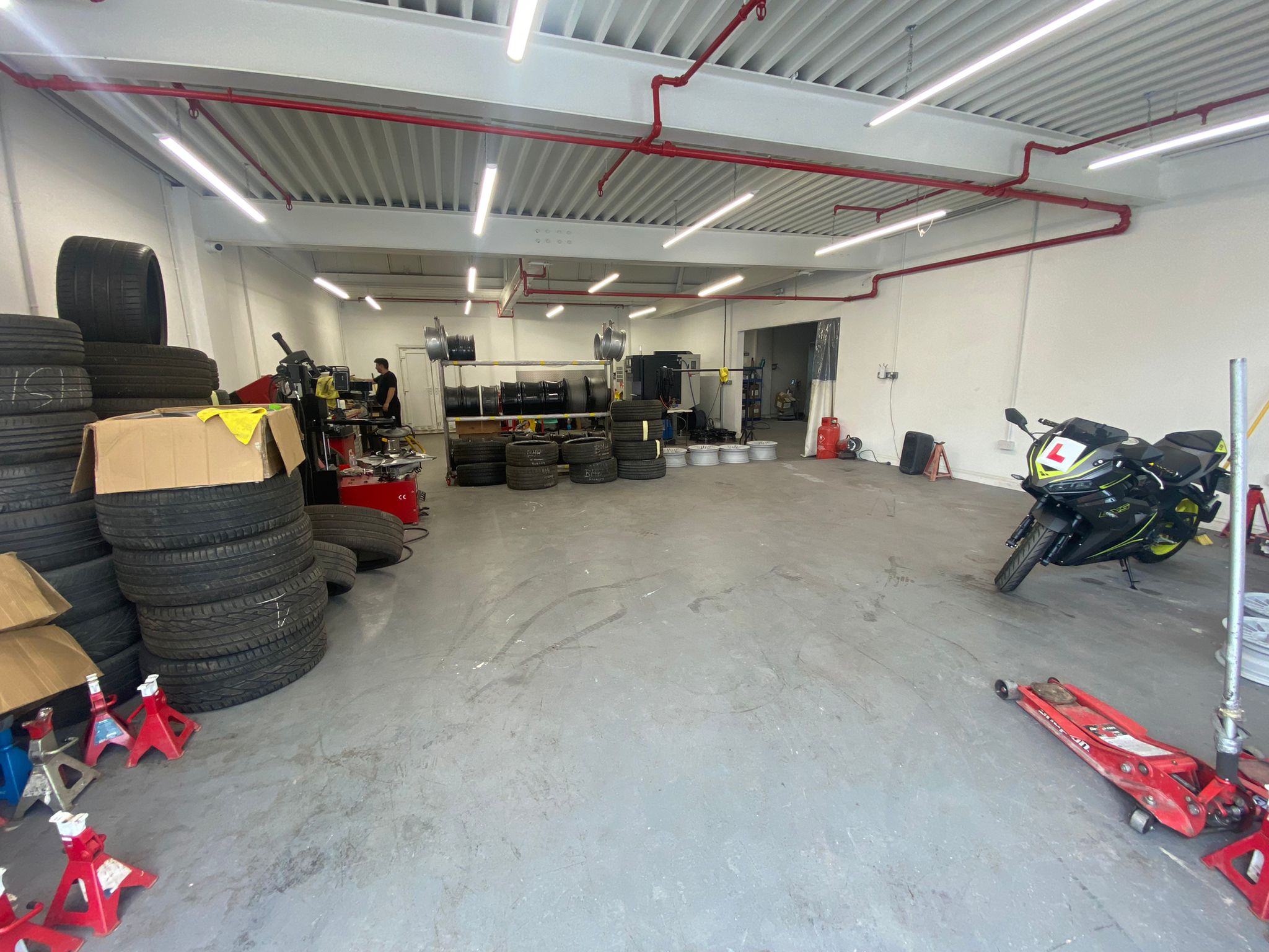 Alloy Wheel Refurbishment Business Narborough Road, Leicester